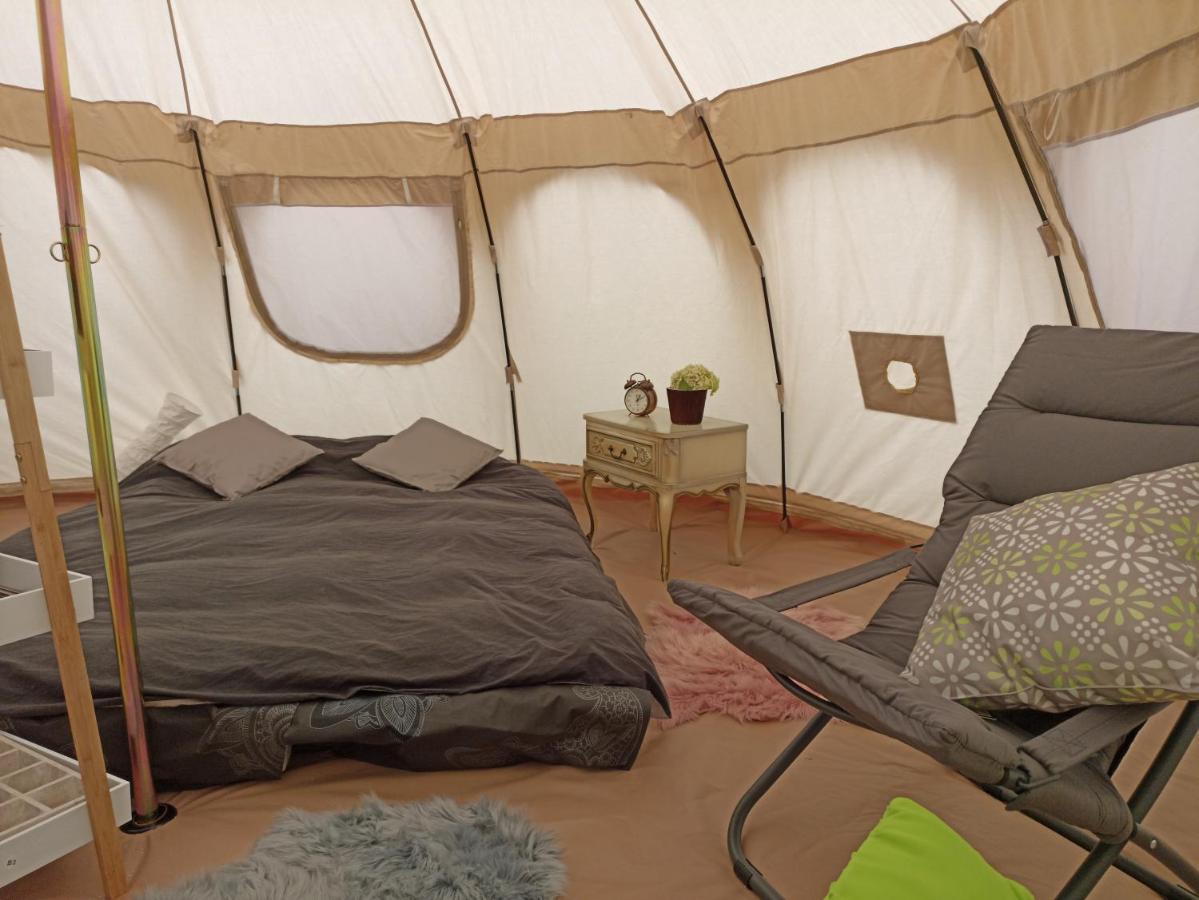 Natuur-Like Glamping In Bosland Pelt Экстерьер фото
