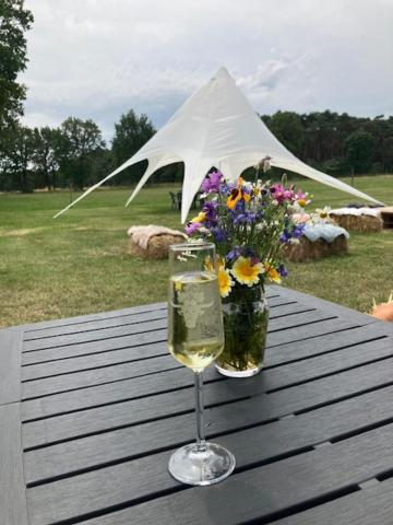 Natuur-Like Glamping In Bosland Pelt Экстерьер фото